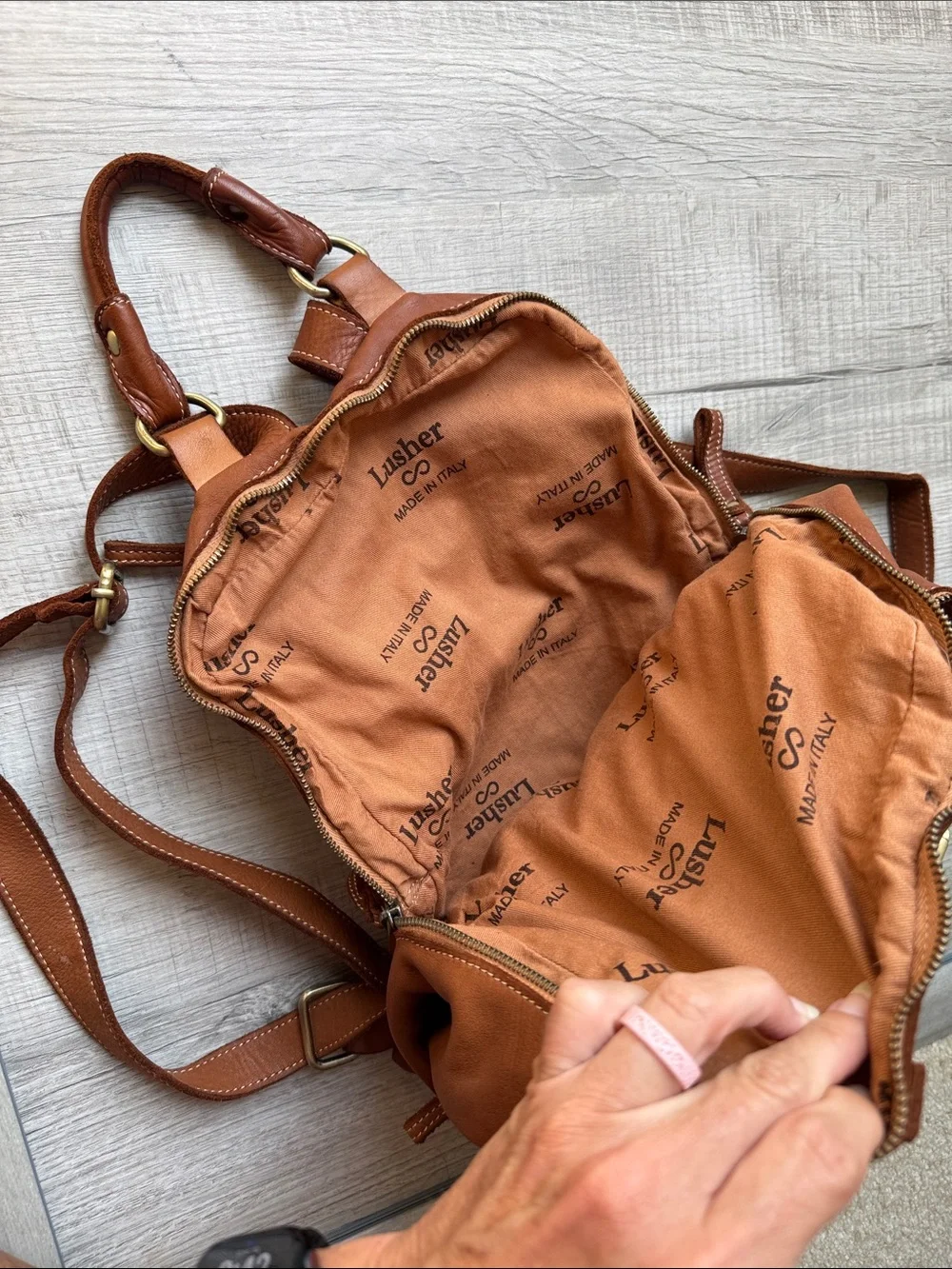 Lusher Stylish Tan Leather Backpack with Brass Accents